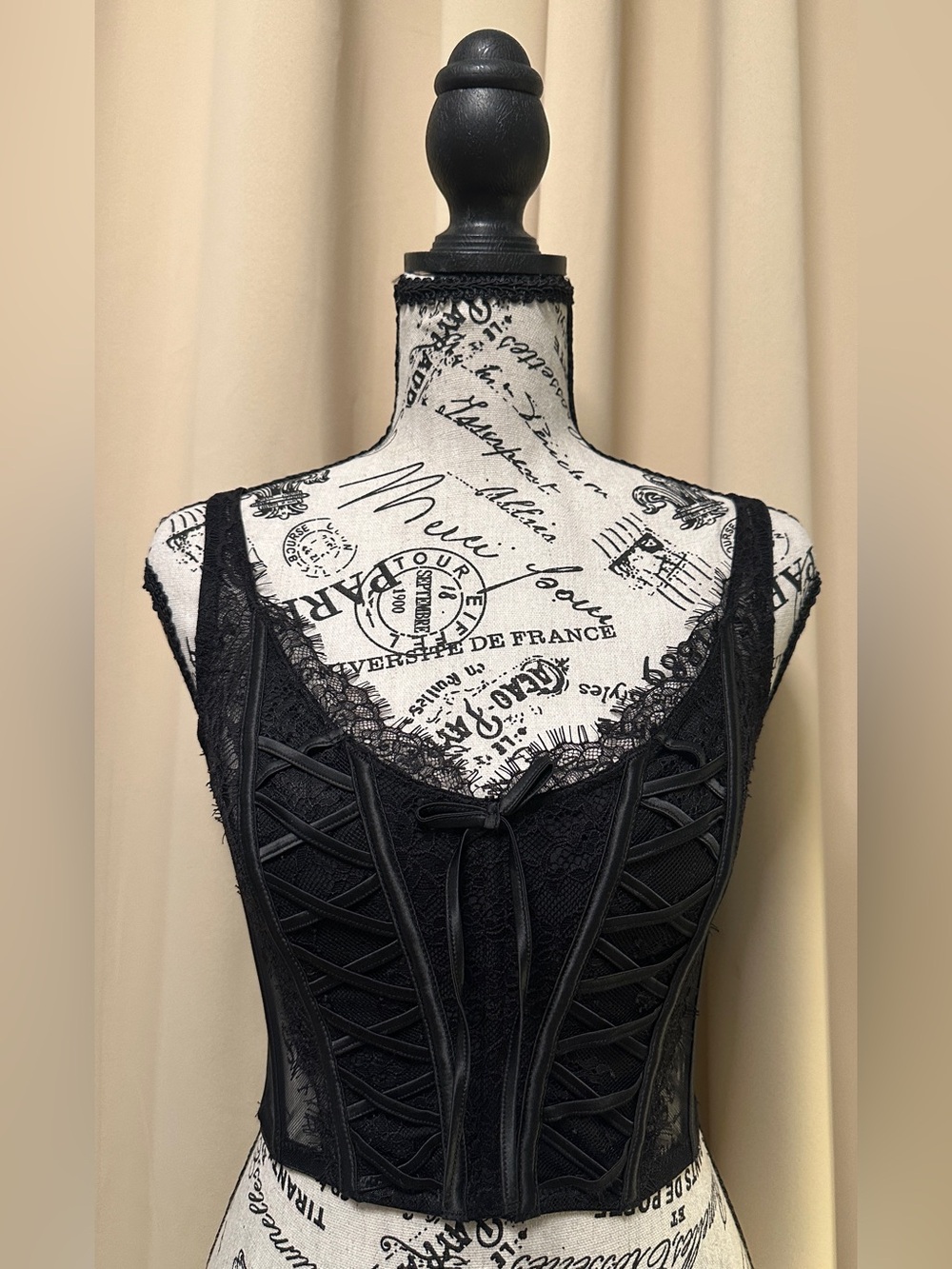 NWT Victoria’s Secret Dream Angels Black Lace-Up Corset 32DD